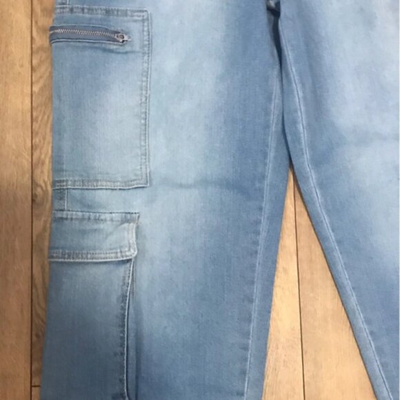 Madden NYC Juniors High Rise Cargo Pants - Picture 7 of 13